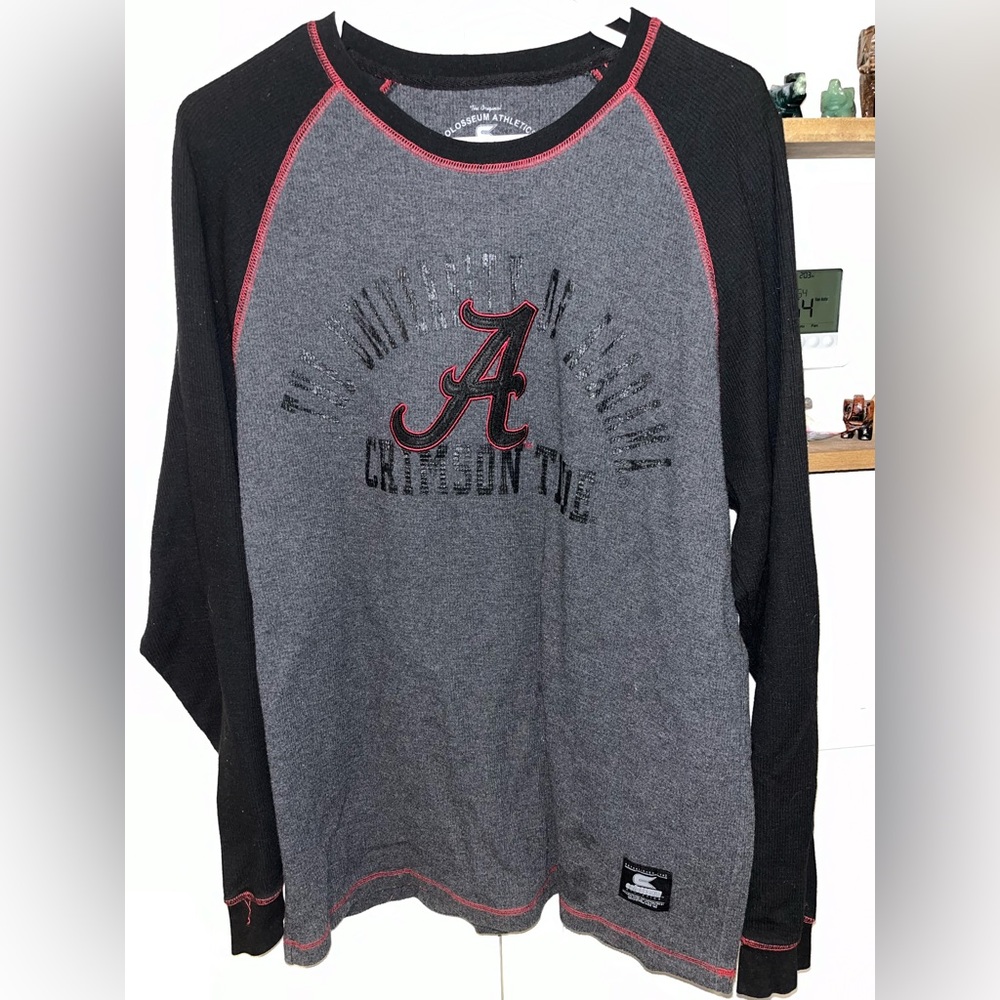 Vintage University of Alabama Men’s long sleeve tee. Size L